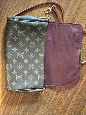 Louis Vuitton Monogram Crossbody in Brown with Burgundy Interior